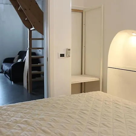 Minisuite F-house Vicino Al Duomo Di Salerno