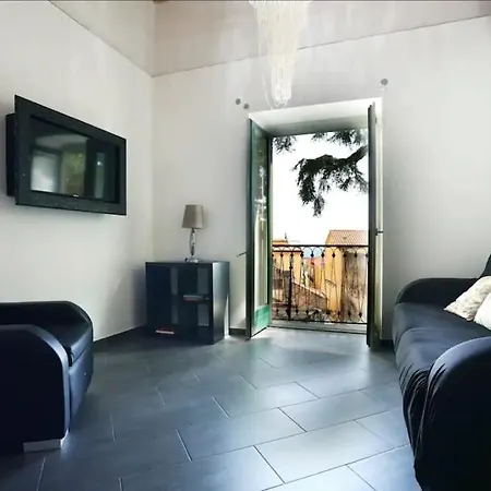 Nyaraló Minisuite F-house Vicino Al Duomo Di